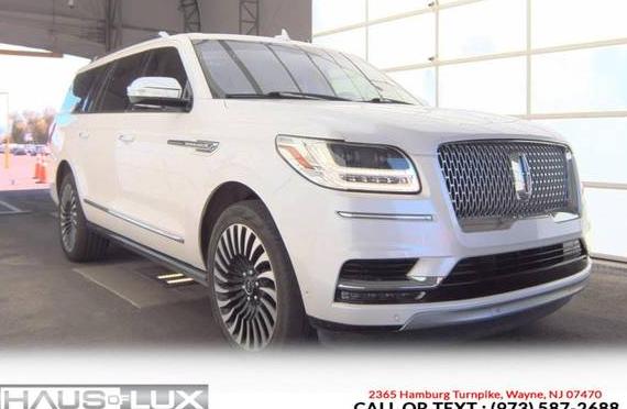 LINCOLN NAVIGATOR L 2018 5LMJJ3TT1JEL13984 image